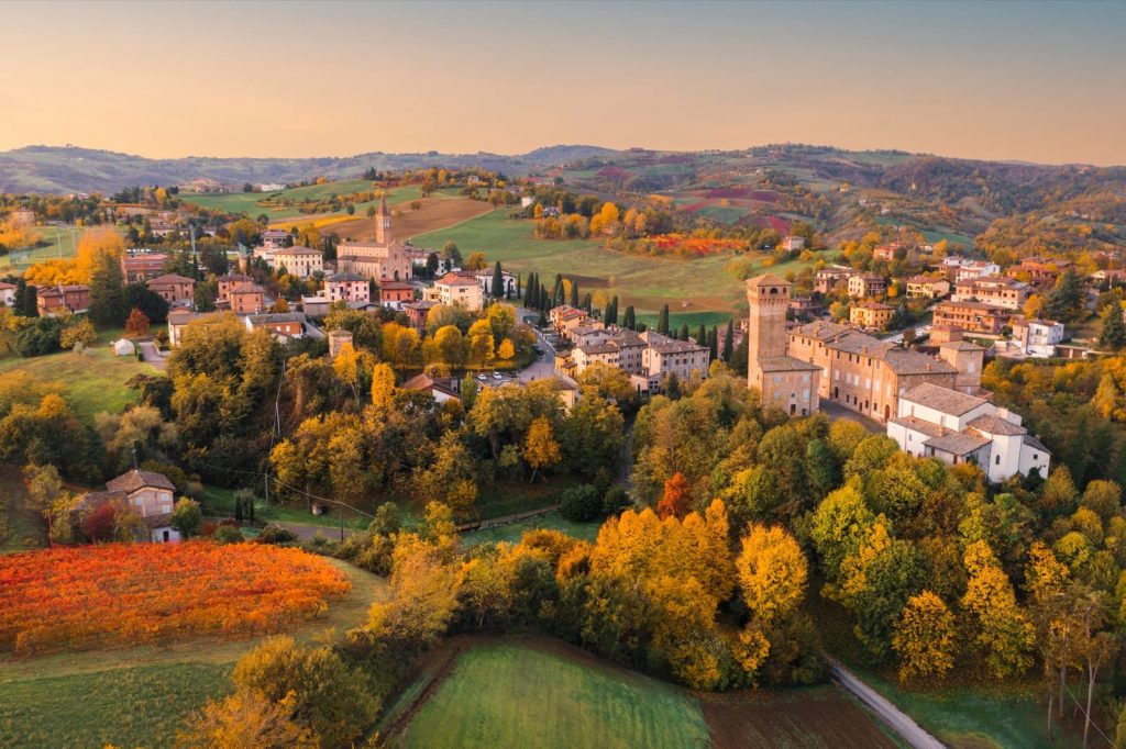 Castelvetro di Modena, autunno Ph. Stefano Termanini via Shutterstock 18.19.06