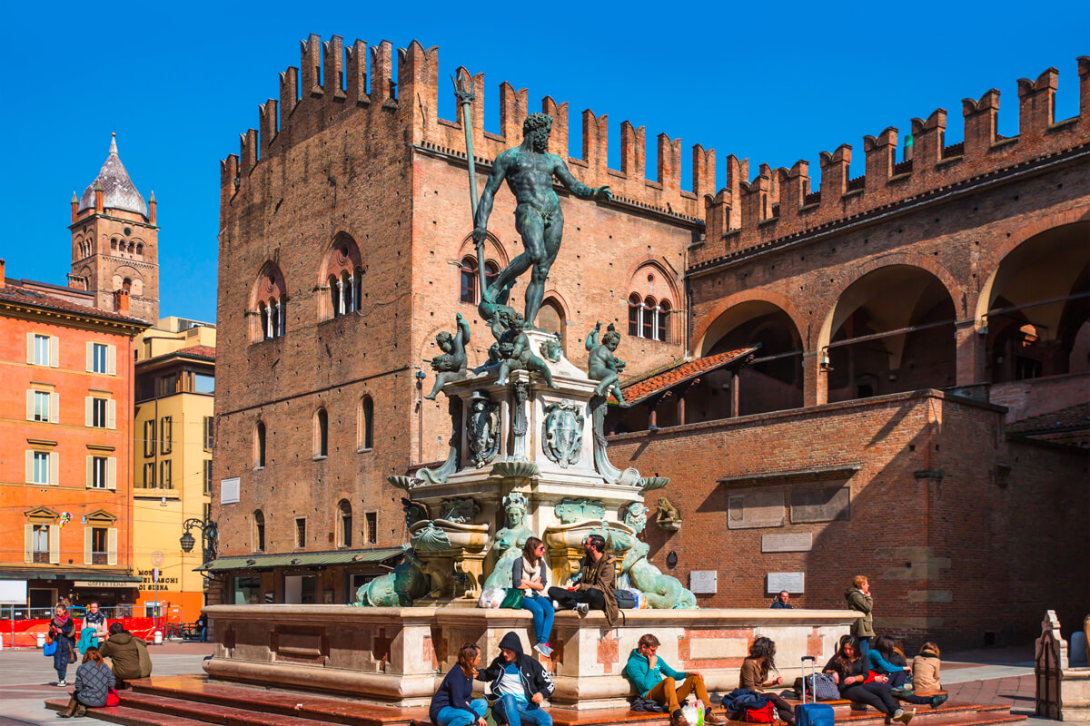 Bologna (BO), Statua del Nettuno