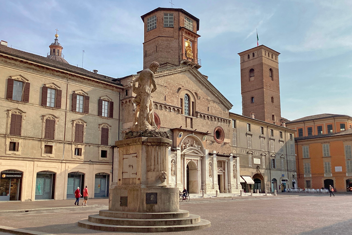 Reggio Emilia (RE), Piazza Prampolini