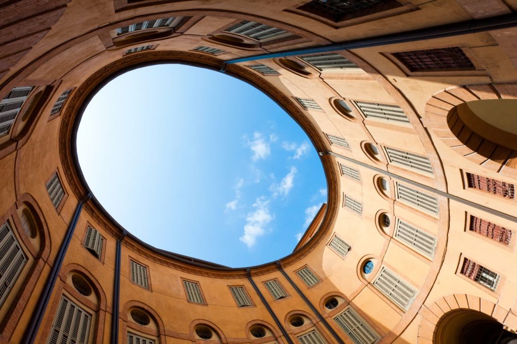 Ferrara, Teatro Comunale, Rotonda Foschini Ph. loreanto via shutterstock