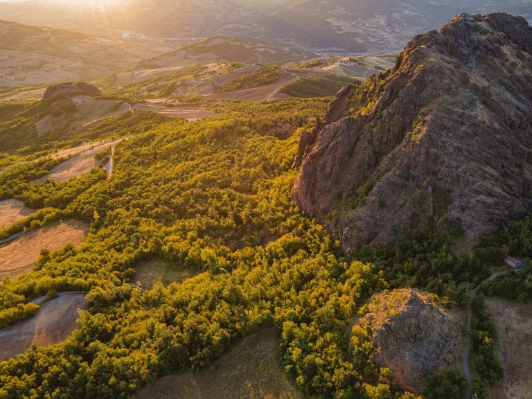 The most beautiful rock formations in Emilia-Romagna