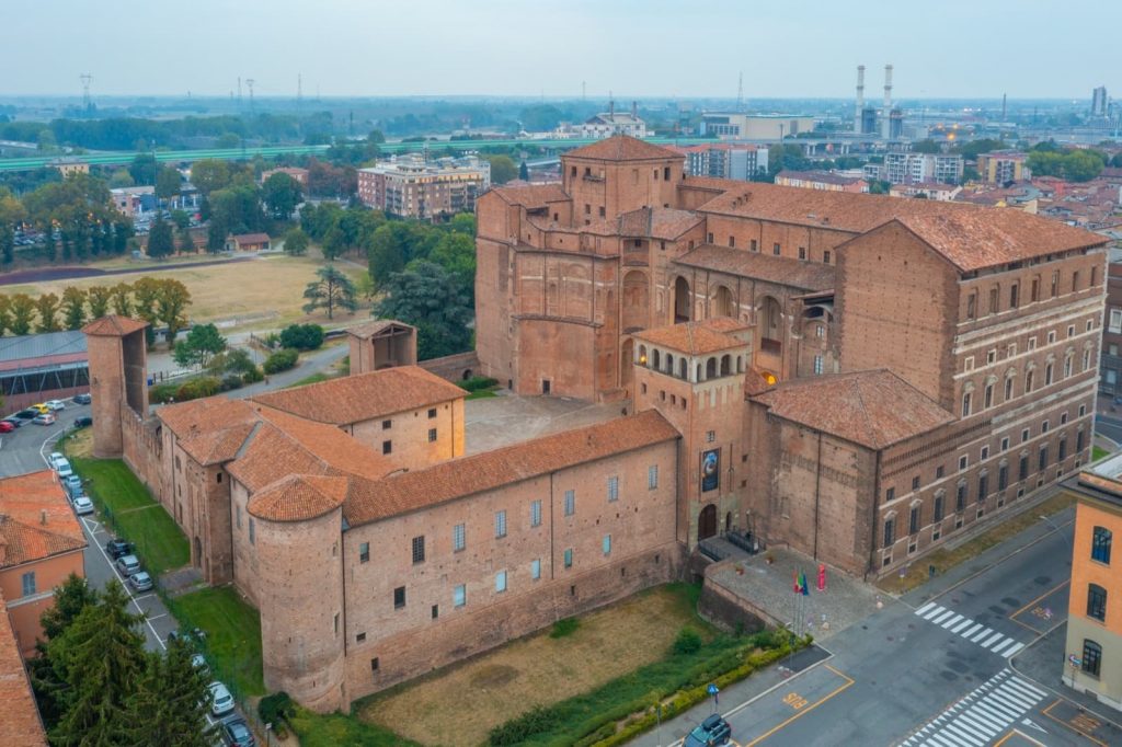 Piacenza, Palazzo Farnese Ph. trabantos via shutterstock